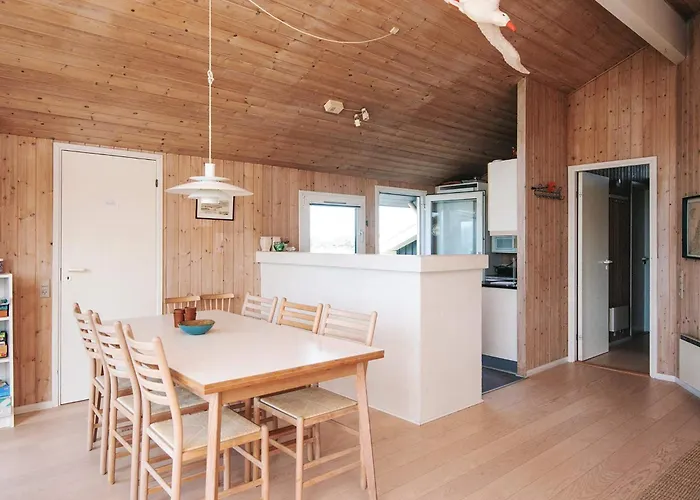 Luxury Seaside Retreat - By Traum Semesterbostad *